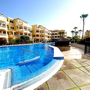 las-adelfas-1.tenerifehoteles.net/